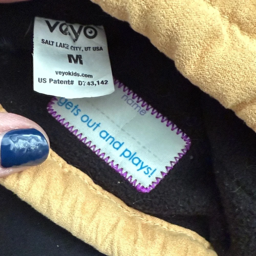 Kids Tiger Mittens - Orange and Black - Picture 9 of 9